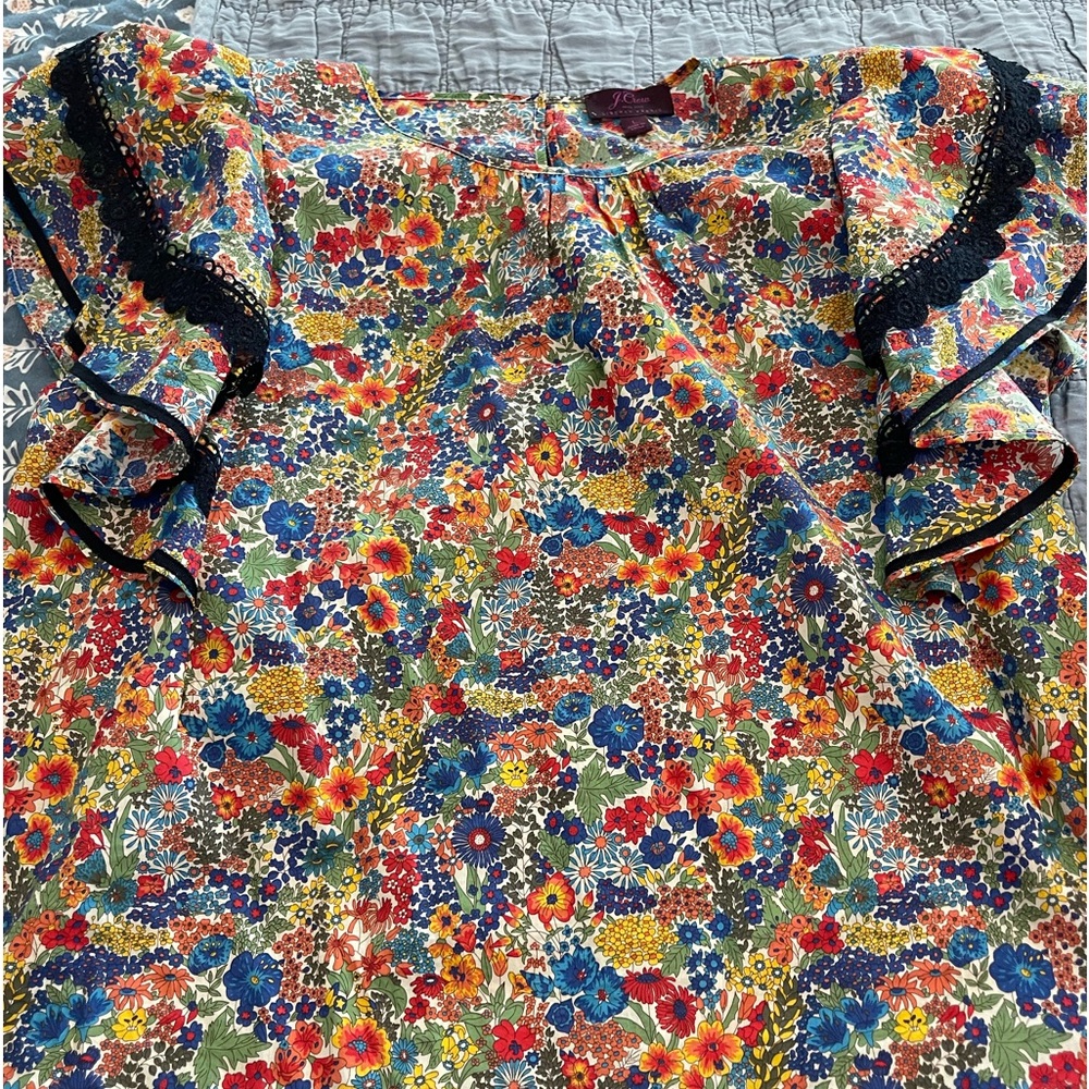 Great Condition. J. Crew Top. Size L.